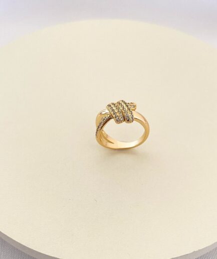 Anel Elegance cravejado zircônia