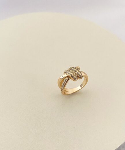 Anel Elegance cravejado zircônia